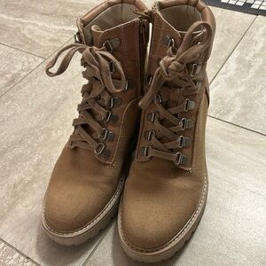 Dolce vita size 7. Great condition